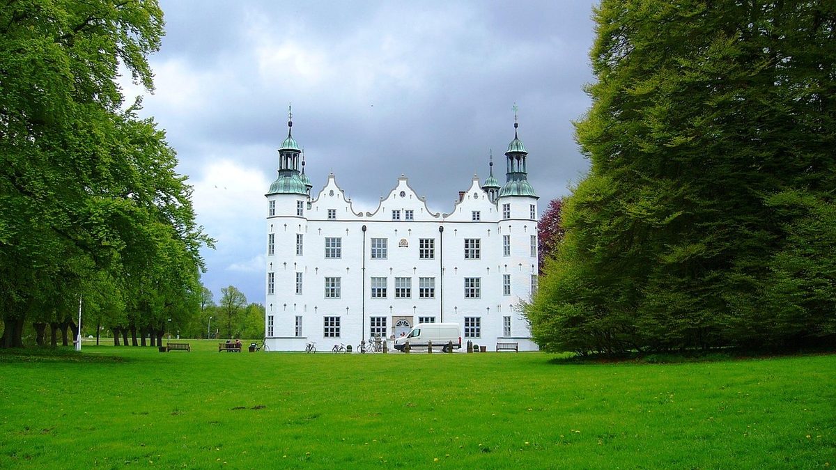 Ahrensburg